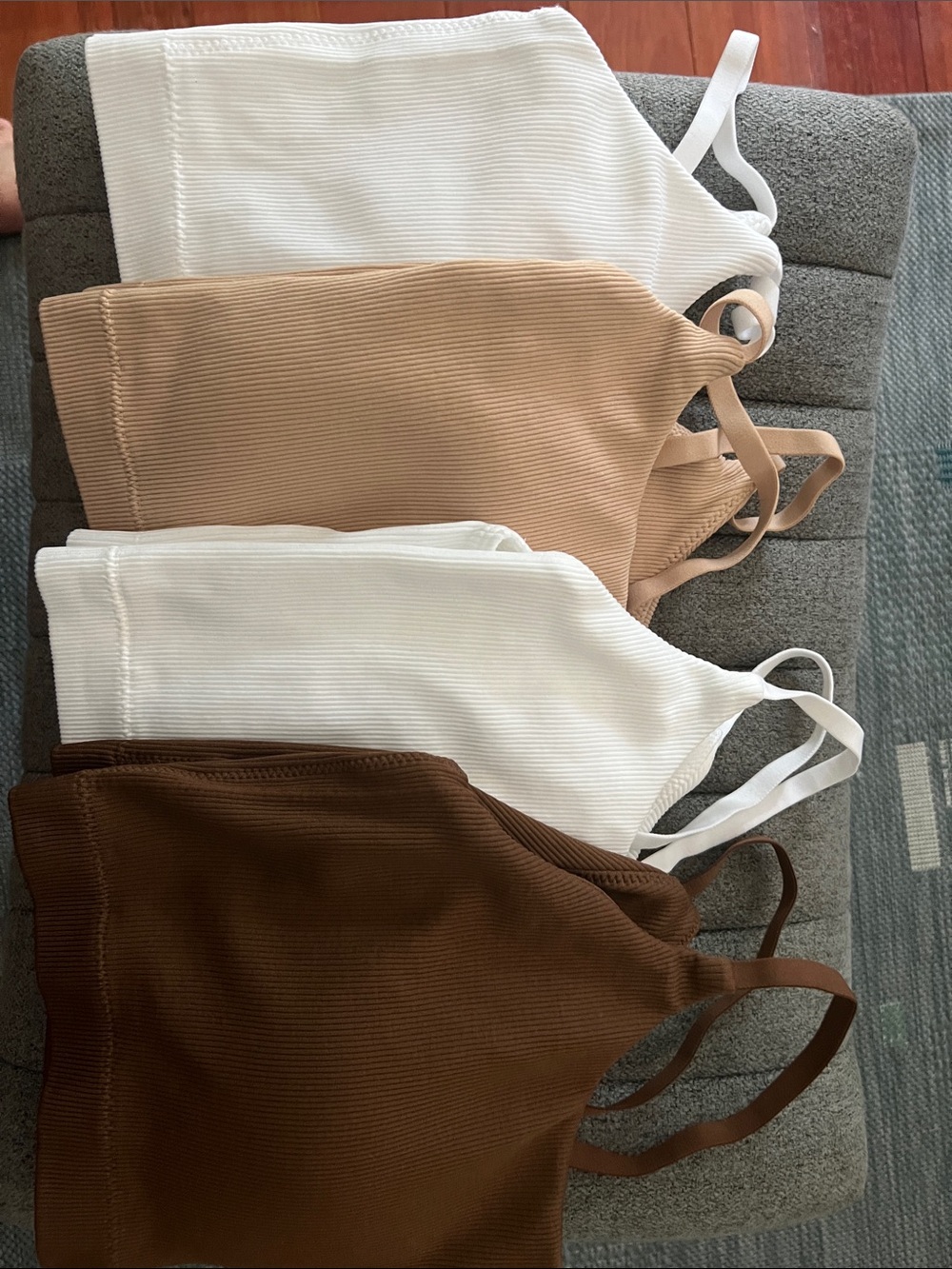 4 No Boundaries Bralettes xxxl NEW